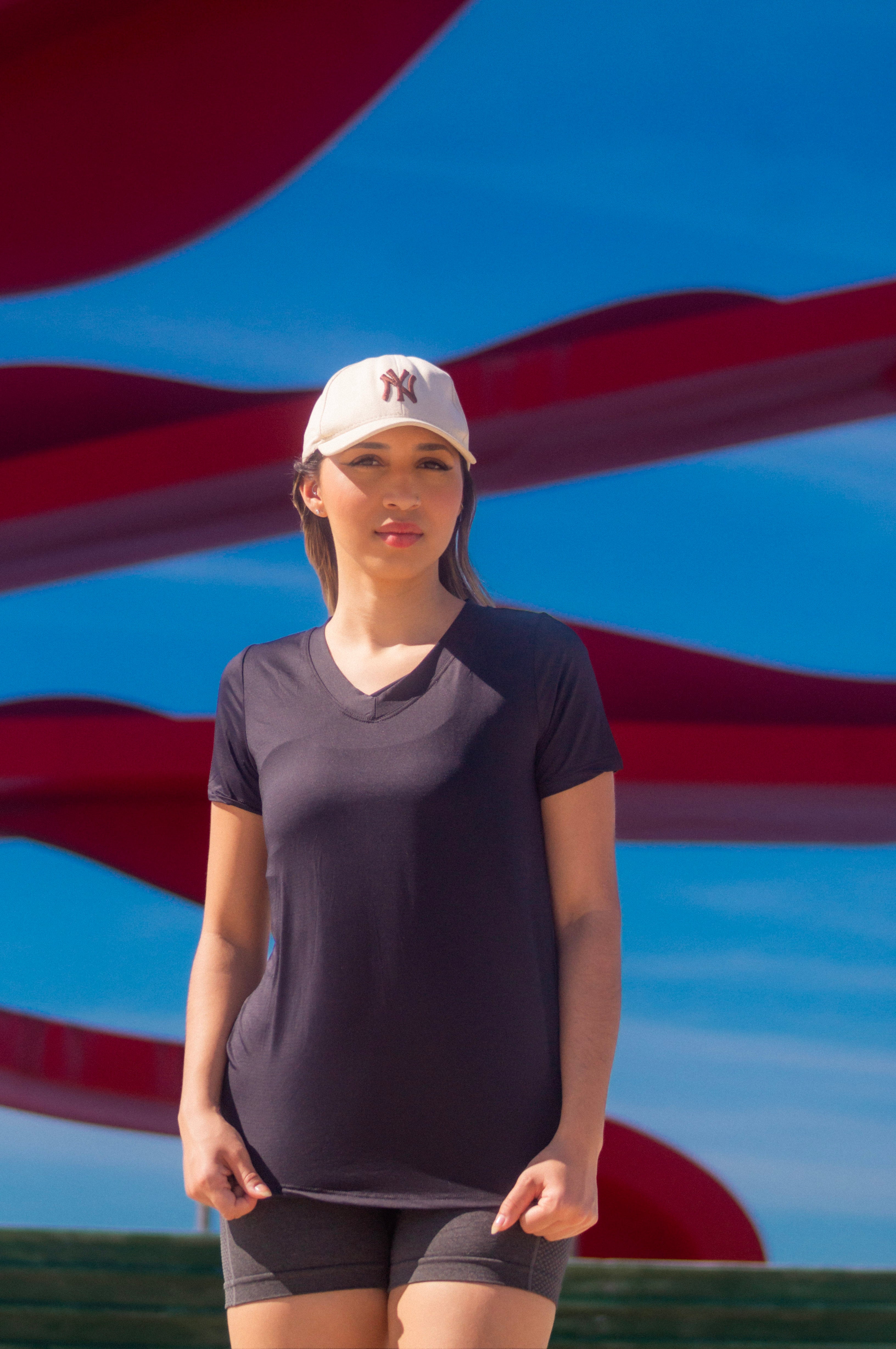 Blusa Fitness Meia Manga Glow Power Preta – Tecido Leve, Respirável e Sem Transparência