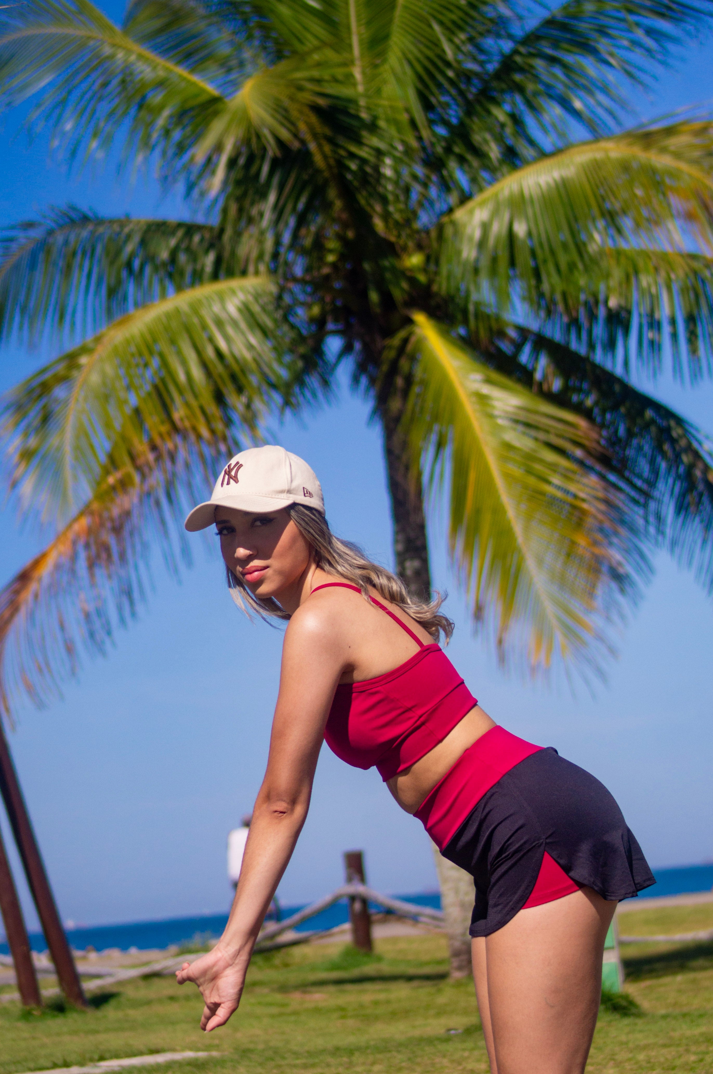 Conjunto Top e Short Duplo Marsala Glow Power – Fitness Feminino, Leve e Zero Transparência