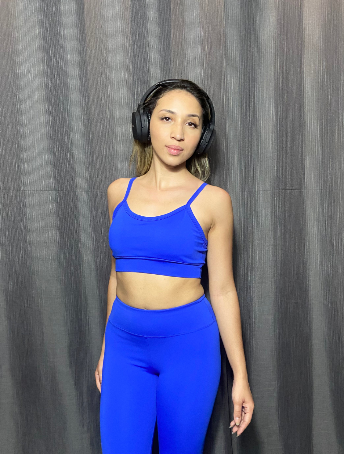 Top Fitness Glow Power Azul Claro – Alça Fina