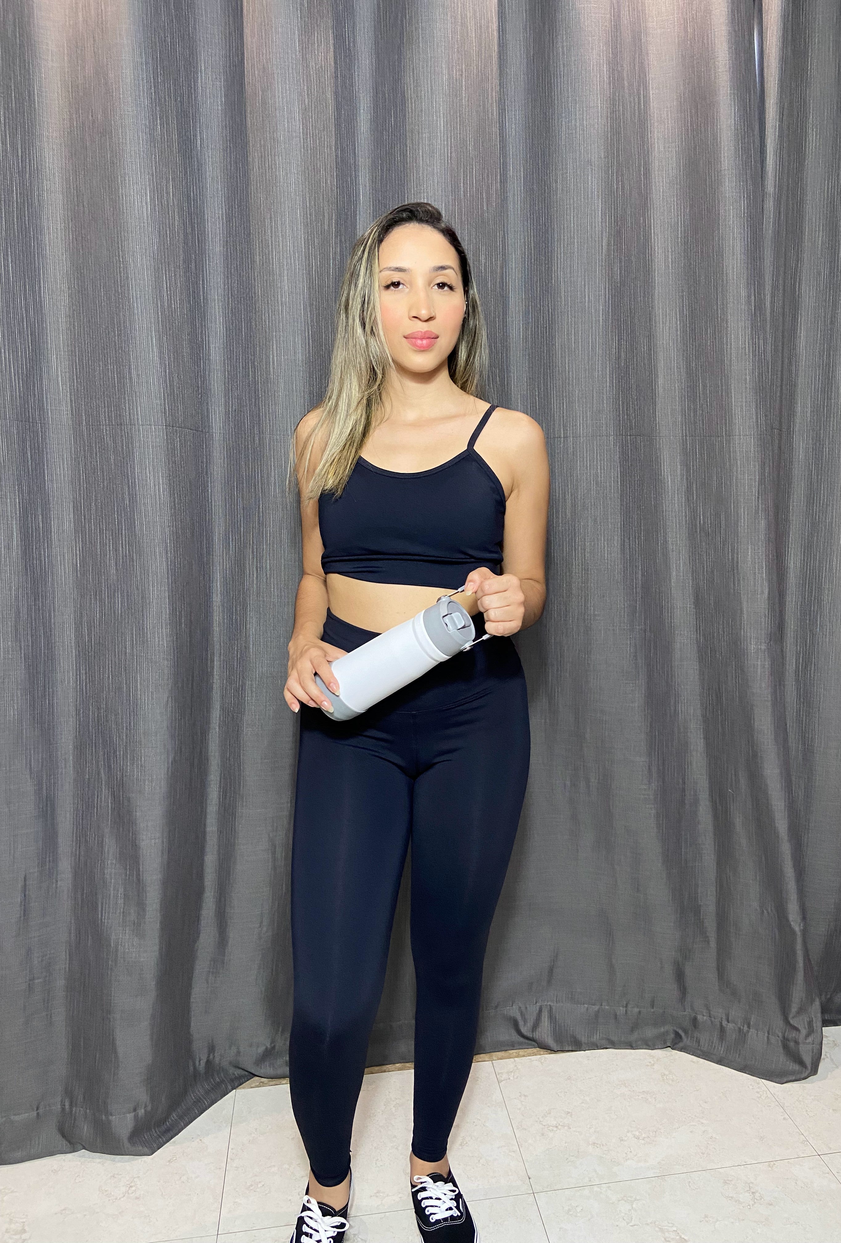 Conjunto Fitness Feminino Glow Power Preto – Top e Calça